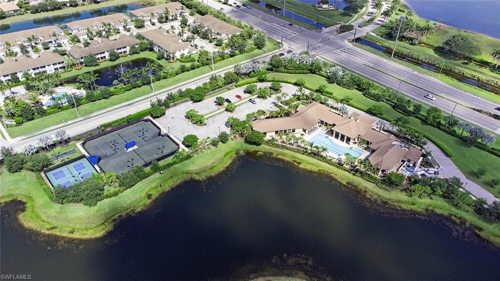 1858 Mustique St, Naples, FL 34120-30