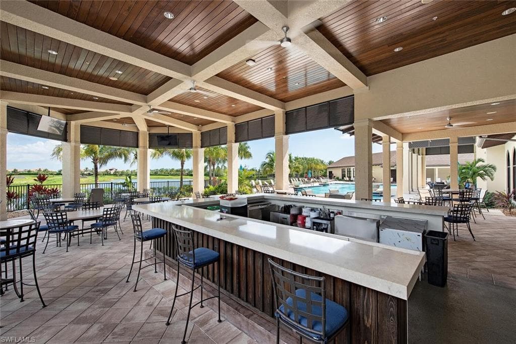 1858 Mustique St, Naples, FL 34120-37