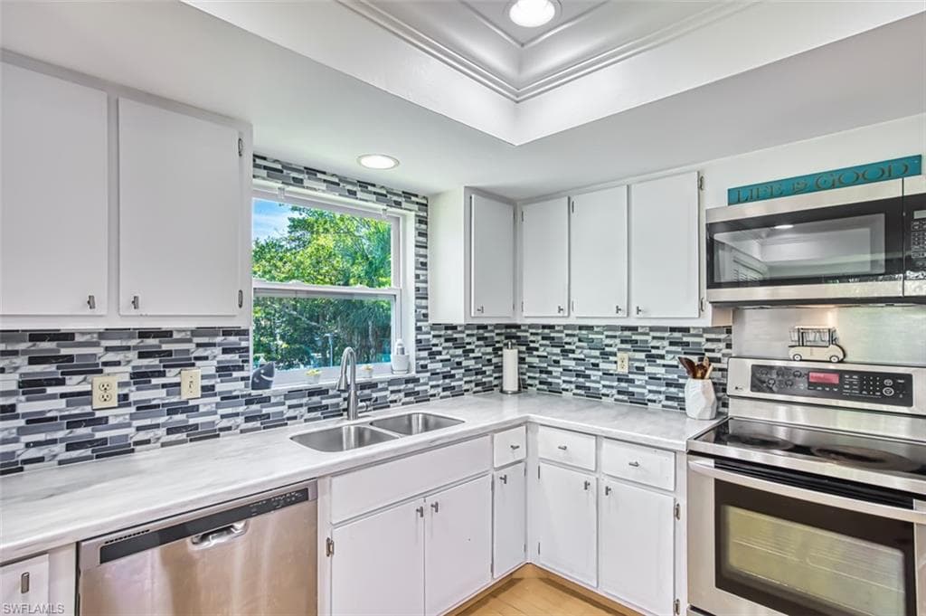 1210 Shady Rest Ln 14, Naples, FL 34103-16