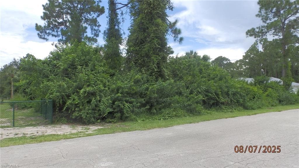220 Roosevelt Ave, Lehigh Acres, FL 33936-11