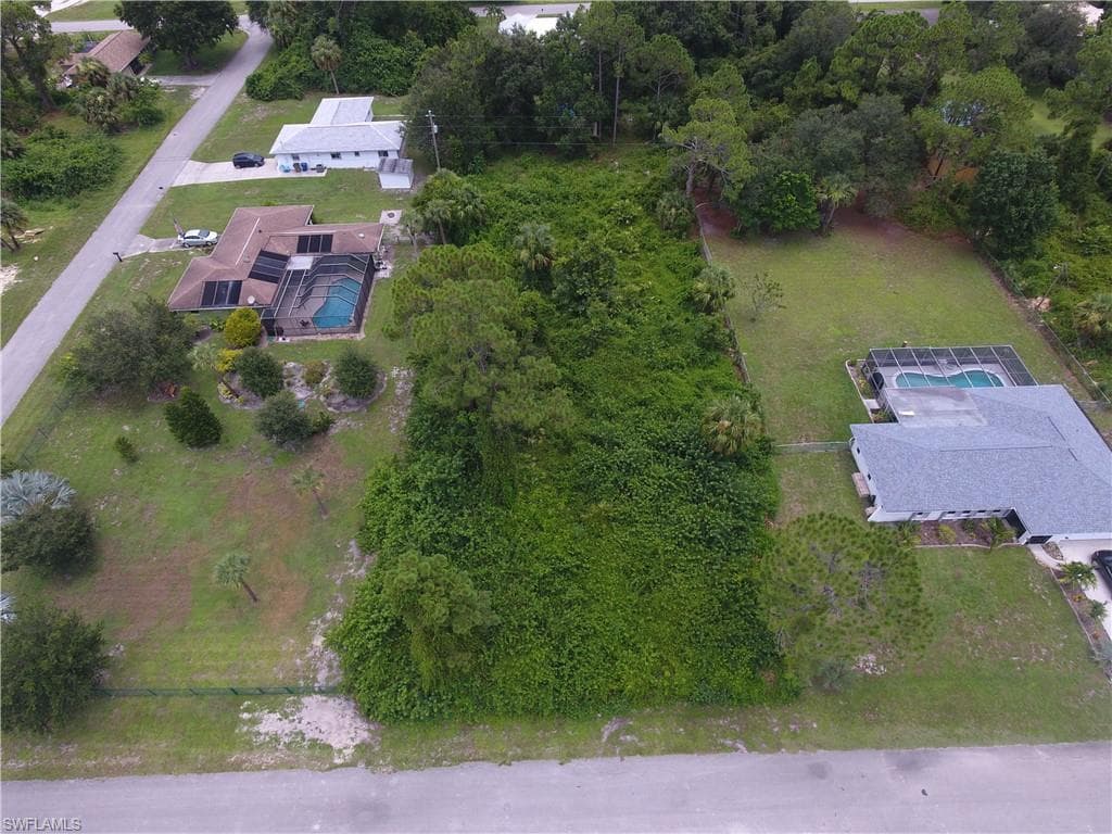 220 Roosevelt Ave, Lehigh Acres, FL 33936-4