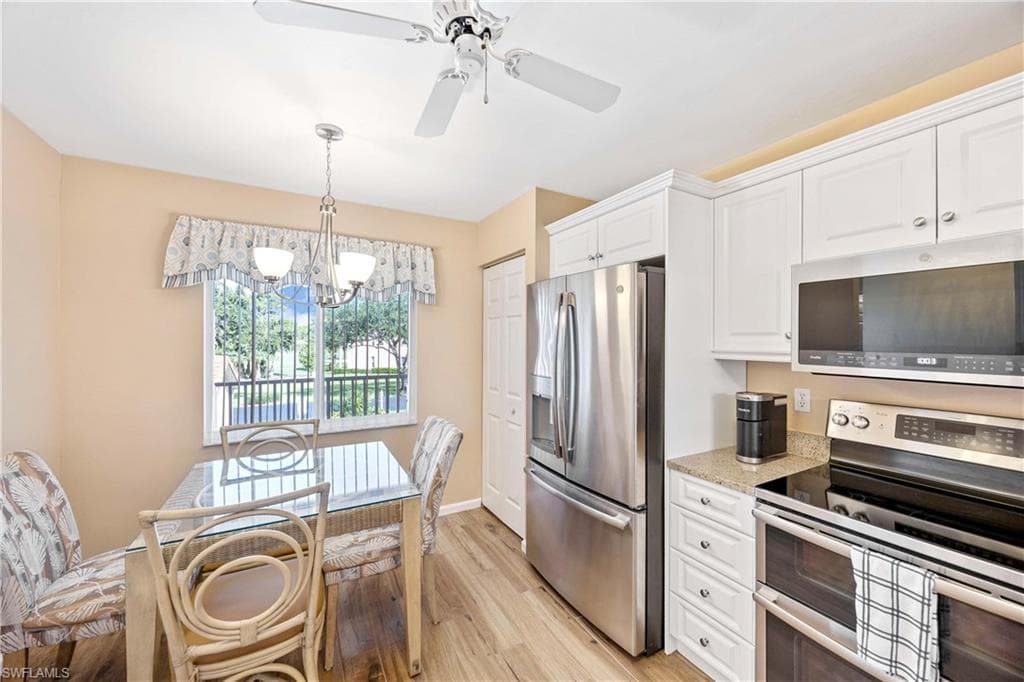 700 Saratoga Cir B204, Naples, FL 34104-15