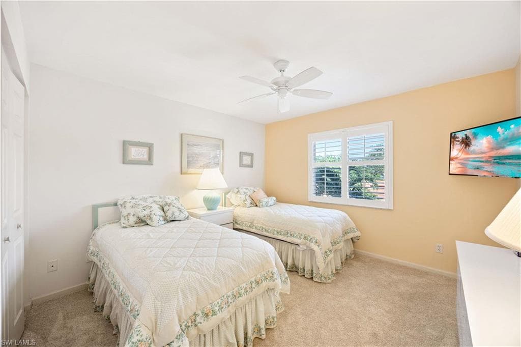 700 Saratoga Cir B204, Naples, FL 34104-20