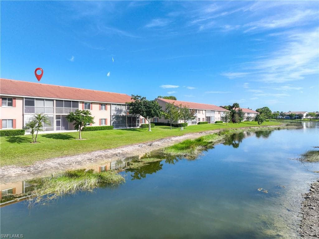 700 Saratoga Cir B204, Naples, FL 34104-27