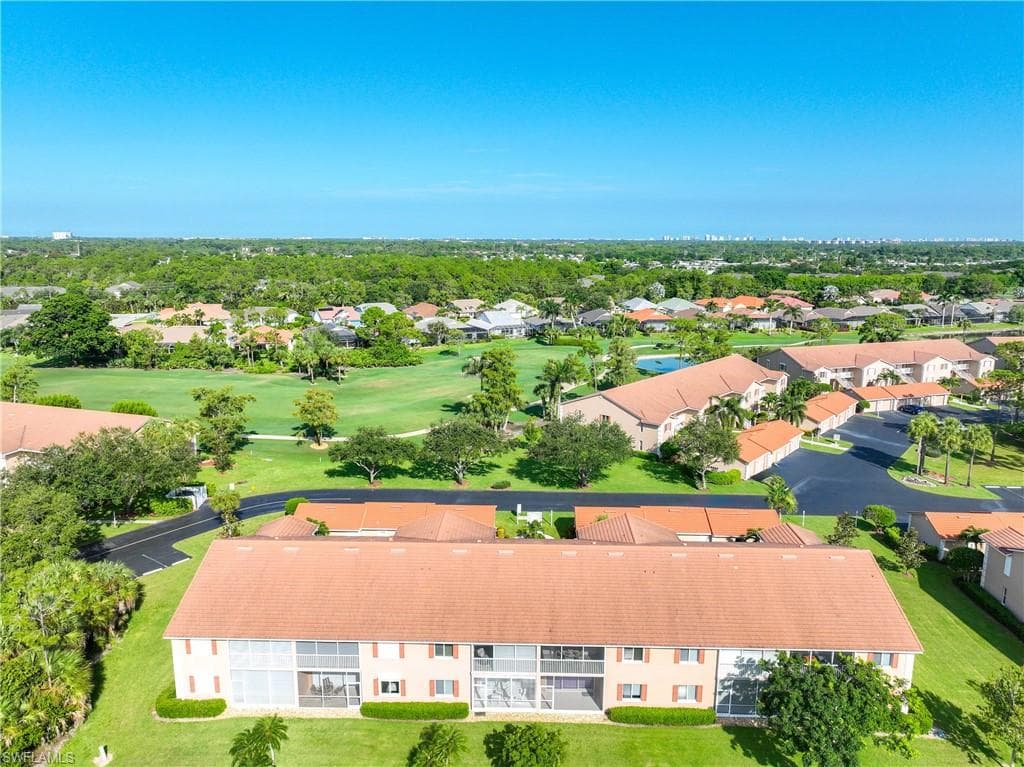 700 Saratoga Cir B204, Naples, FL 34104-28