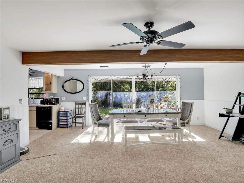 210 25th St SW, Naples, FL 34117-9