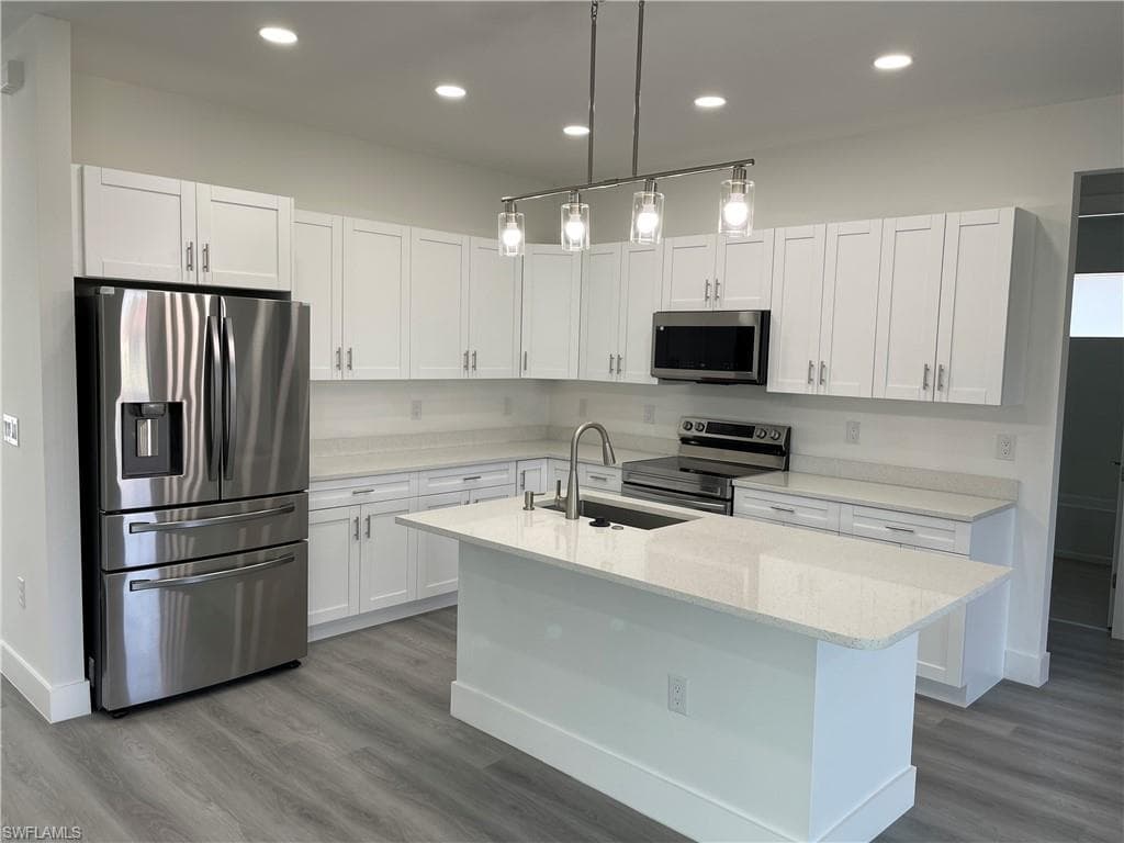 1137 Damen St E, Lehigh Acres, FL 33974-9
