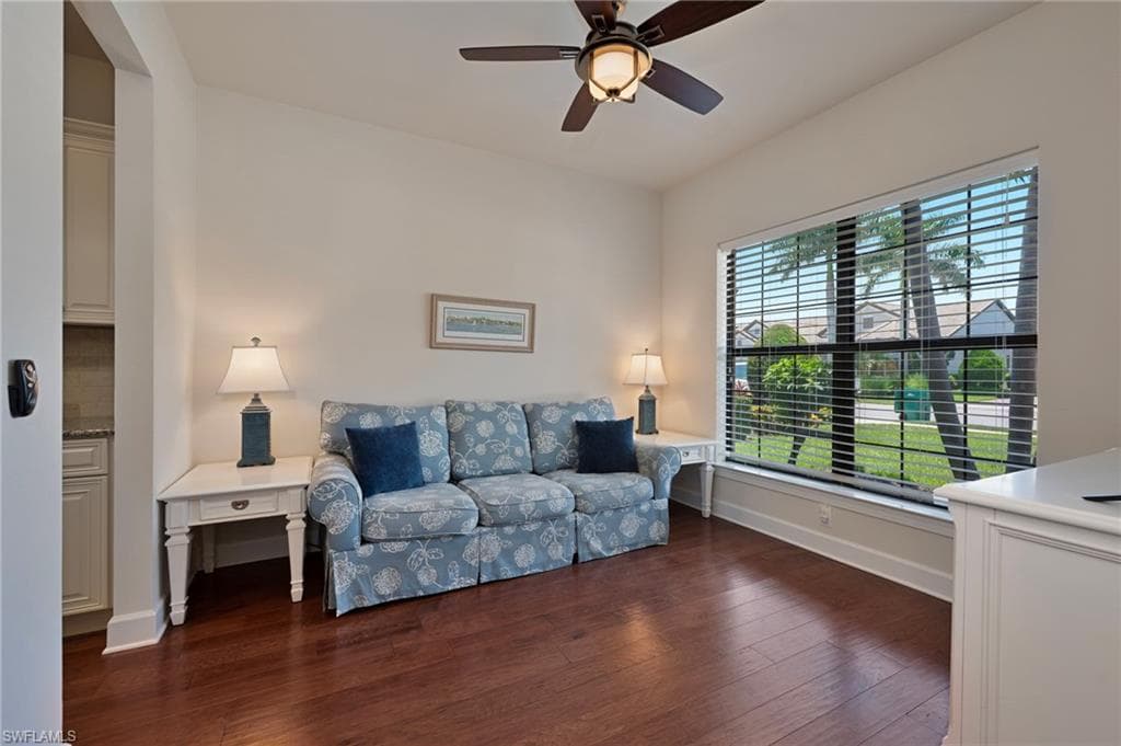 16319 Camden Lakes Cir, Naples, FL 34110-18