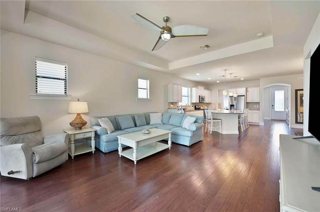 16319 Camden Lakes Cir, Naples, FL 34110-5