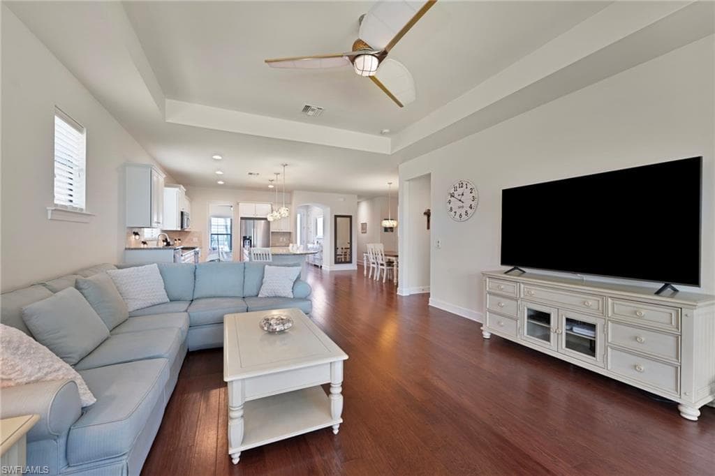 16319 Camden Lakes Cir, Naples, FL 34110-6