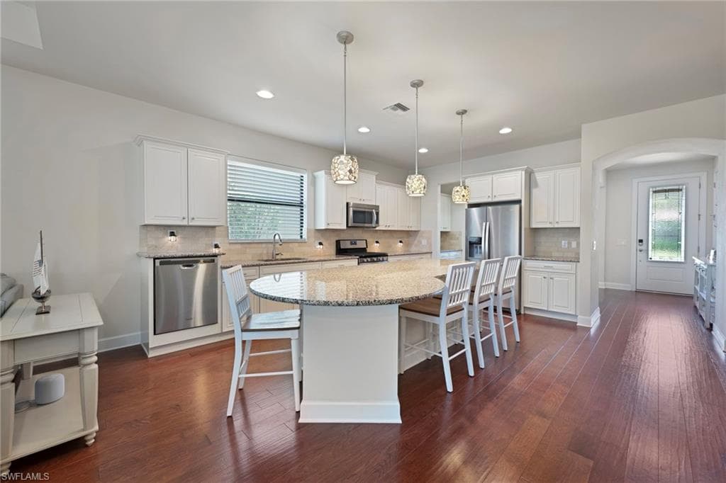 16319 Camden Lakes Cir, Naples, FL 34110-7