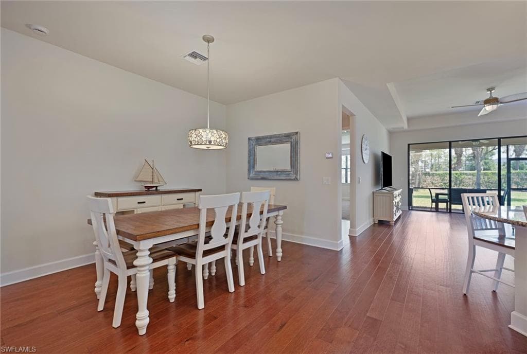 16319 Camden Lakes Cir, Naples, FL 34110-8