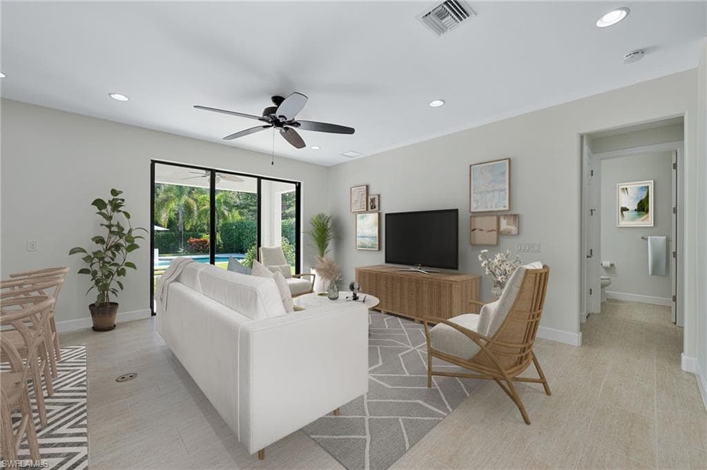 16173 Camden Lakes Cir, Naples, FL 34110-29