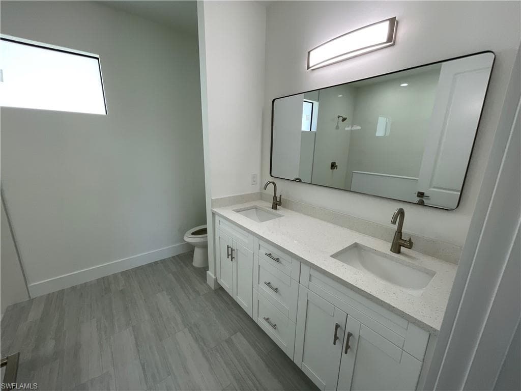 817 Newell St E, Lehigh Acres, FL 33974-17