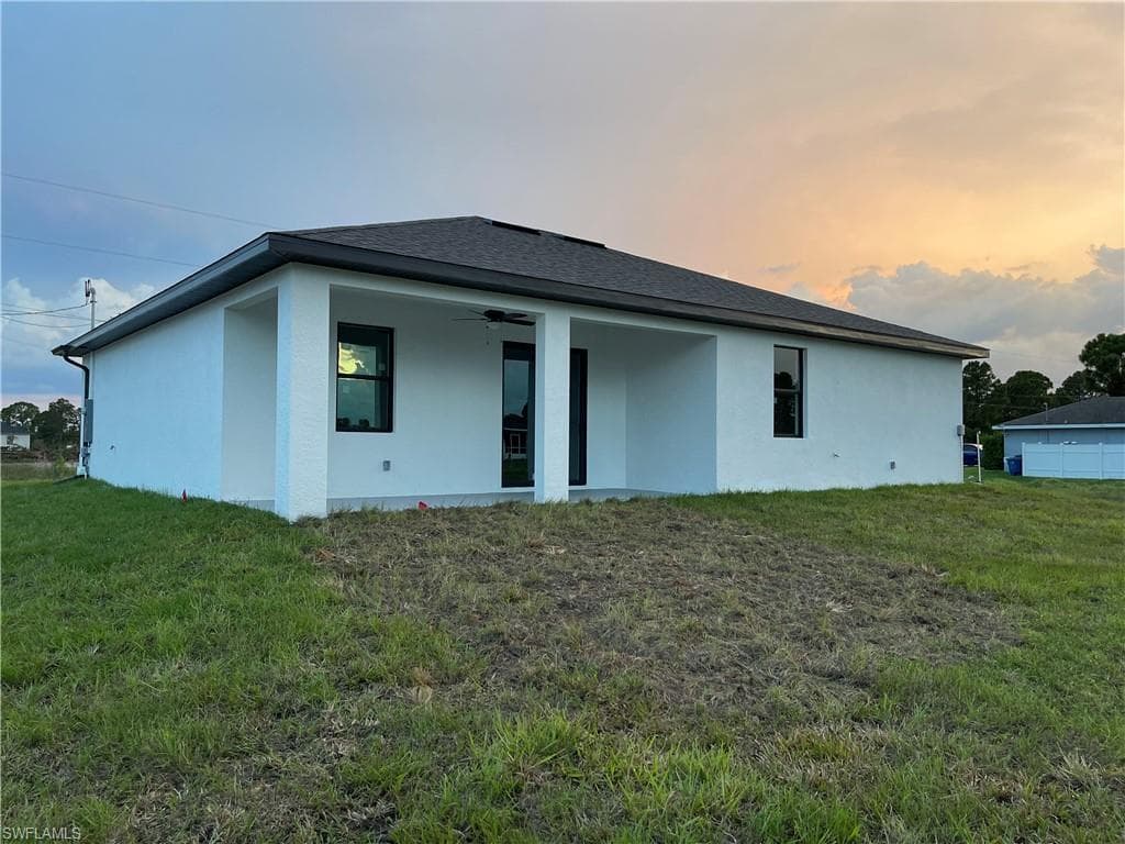 817 Newell St E, Lehigh Acres, FL 33974-5