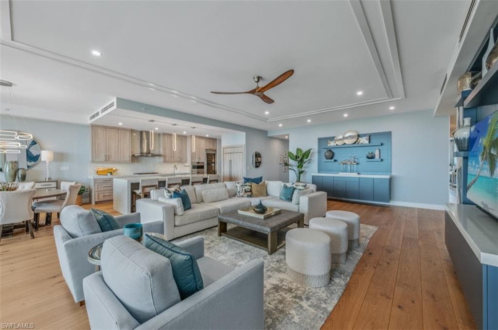 13925 Old Coast Rd Ph02, Naples, FL 34110-12