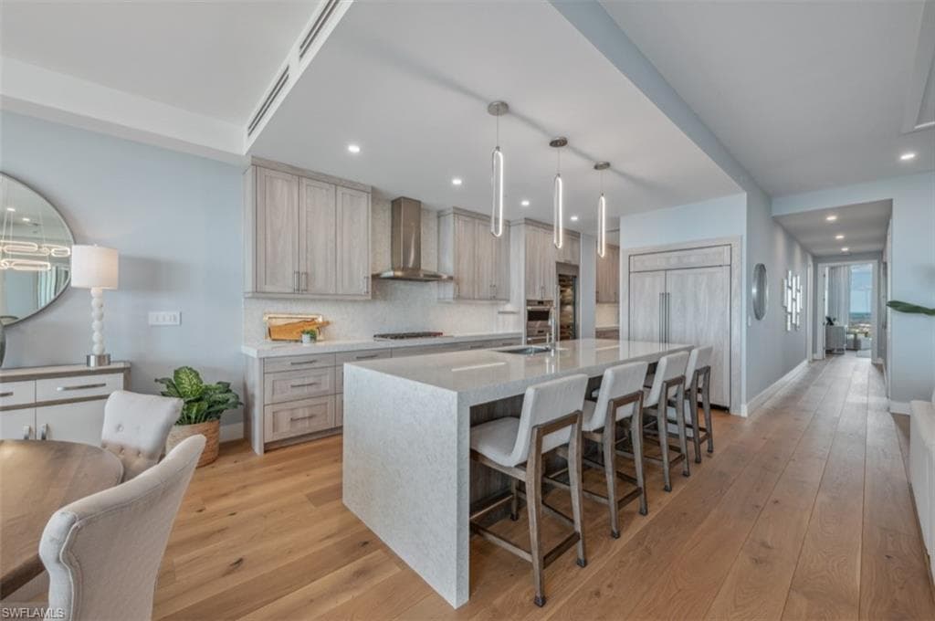 13925 Old Coast Rd Ph02, Naples, FL 34110-20