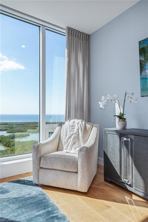 13925 Old Coast Rd Ph02, Naples, FL 34110-4