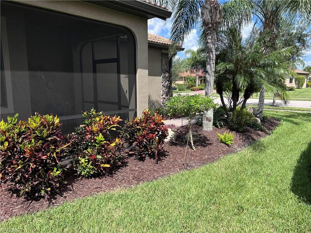 10979 Glenhurst St, Fort Myers, FL 33913-3