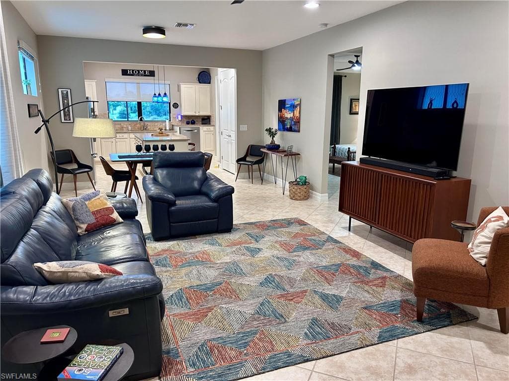 10979 Glenhurst St, Fort Myers, FL 33913-7