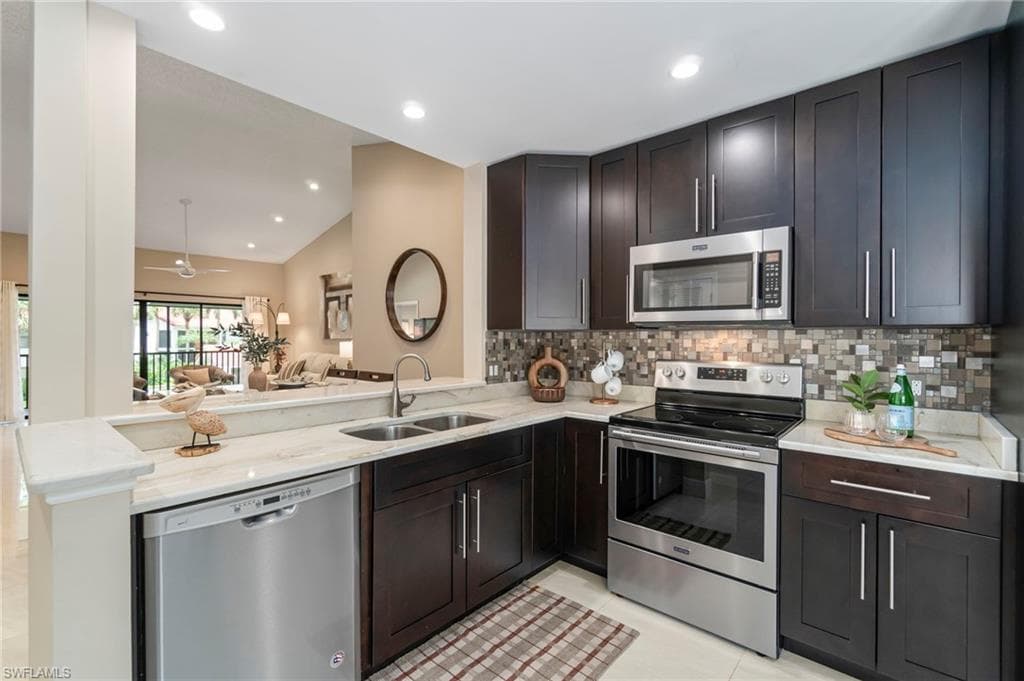 613 Serendipity Dr 613, Naples, FL 34108-13