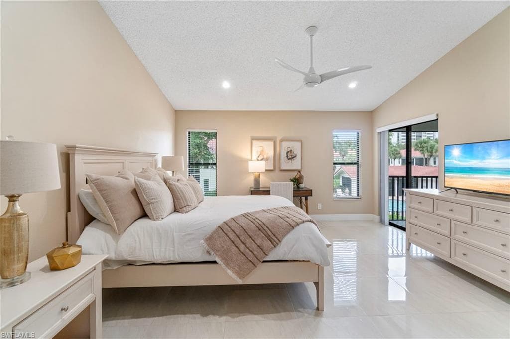 613 Serendipity Dr 613, Naples, FL 34108-20