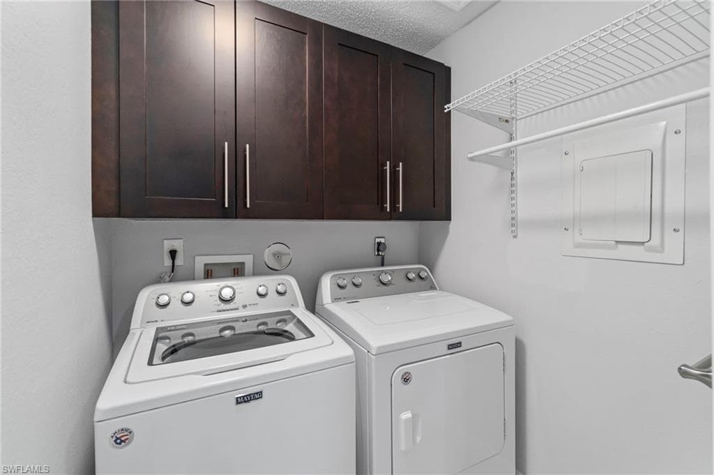 613 Serendipity Dr 613, Naples, FL 34108-31