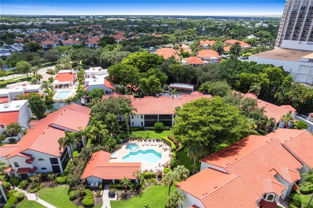 613 Serendipity Dr 613, Naples, FL 34108-42
