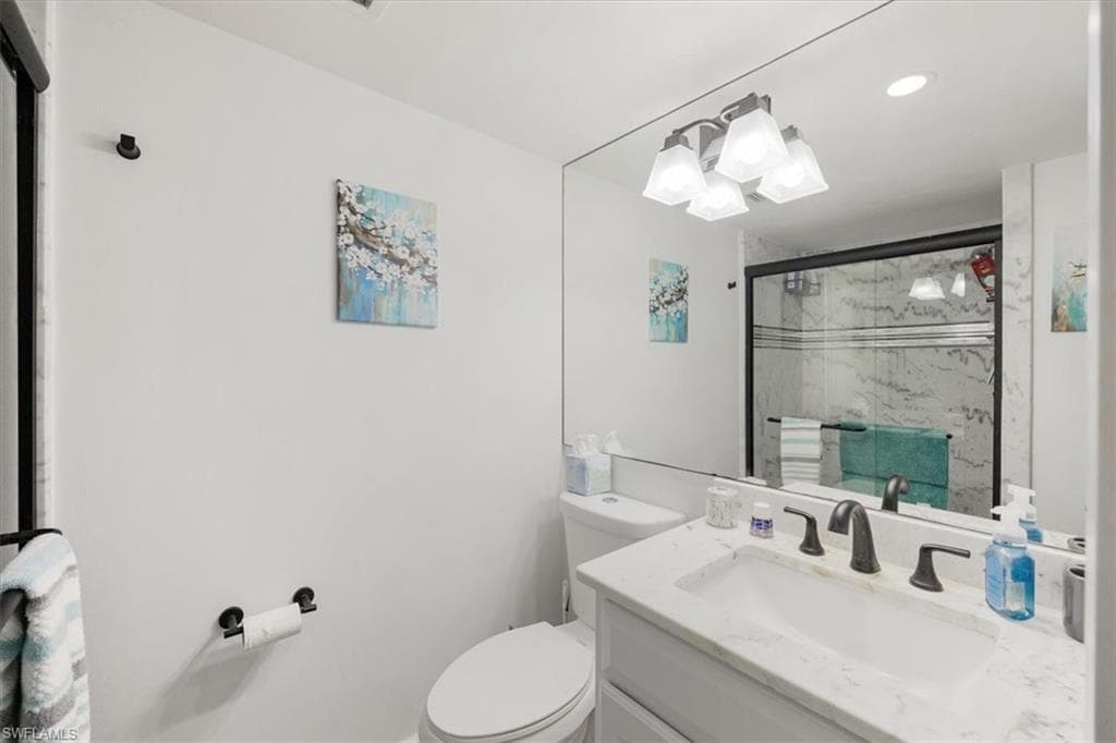 45 High Point Cir S 203, Naples, FL 34103-20