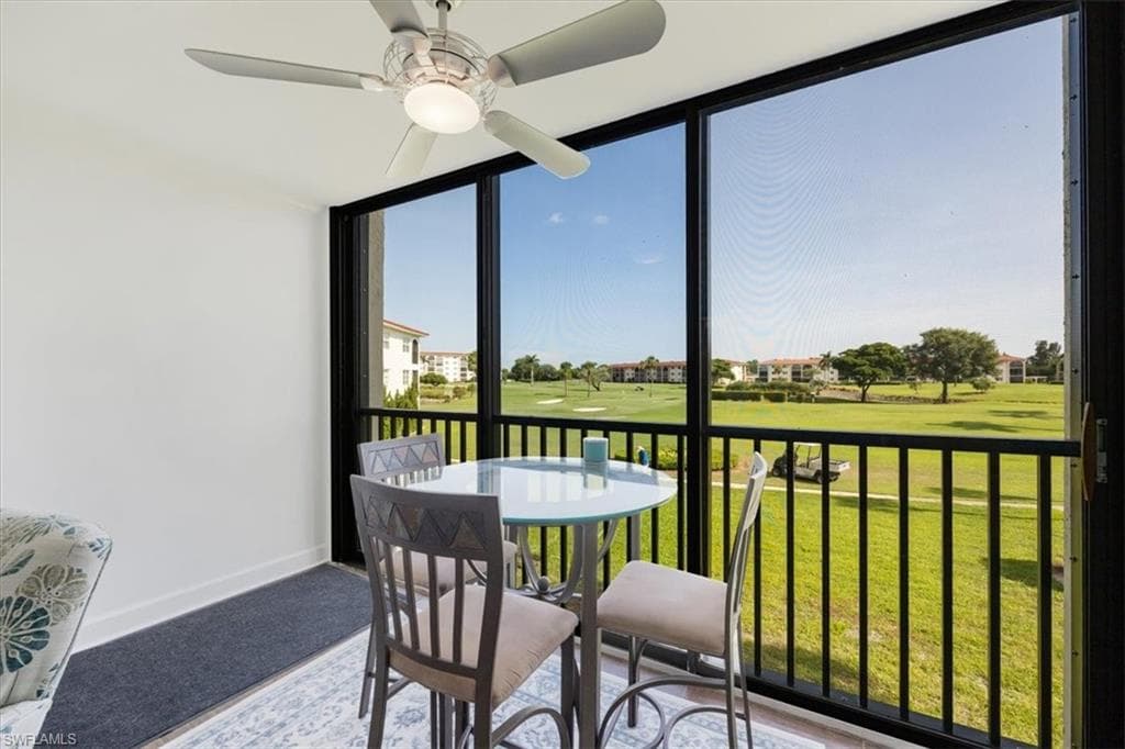 45 High Point Cir S 203, Naples, FL 34103-21