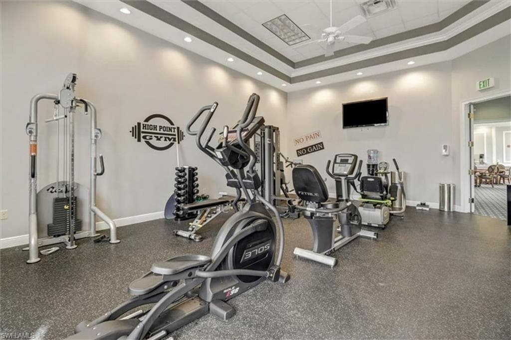 45 High Point Cir S 203, Naples, FL 34103-32