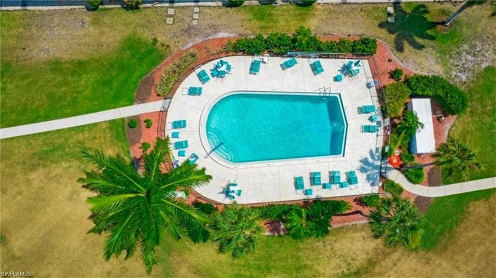 45 High Point Cir S 203, Naples, FL 34103-33