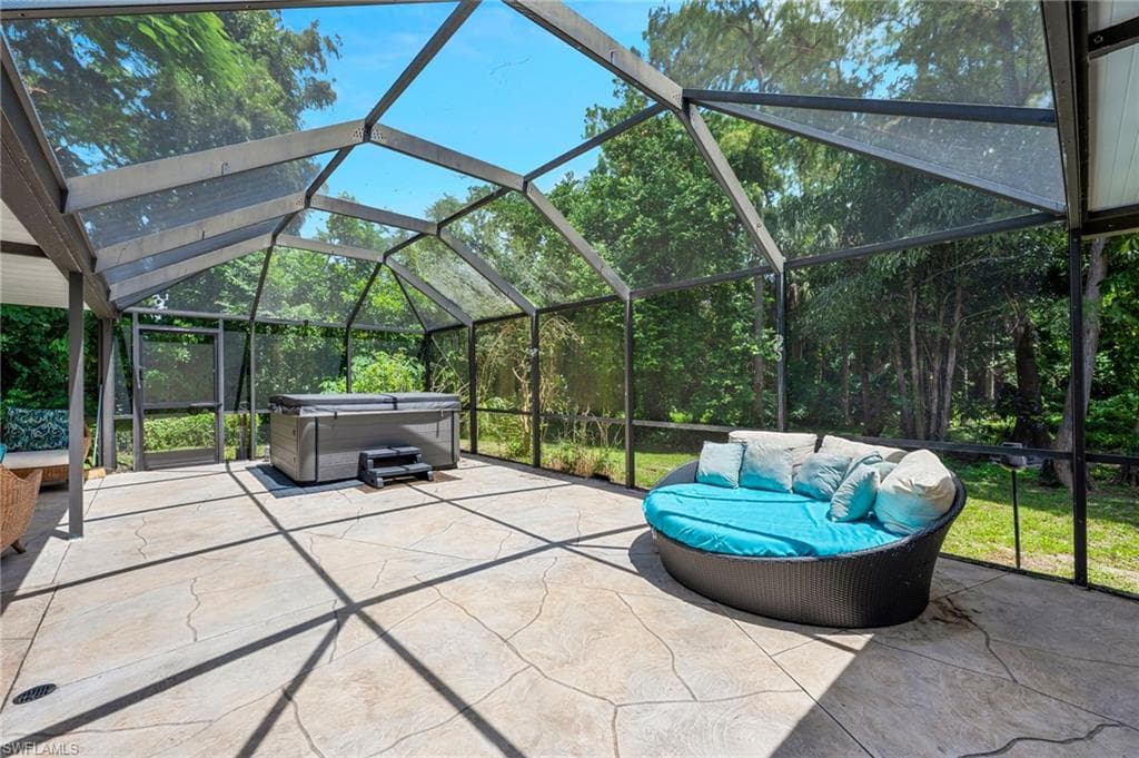 1380 39th St SW, Naples, FL 34117-18