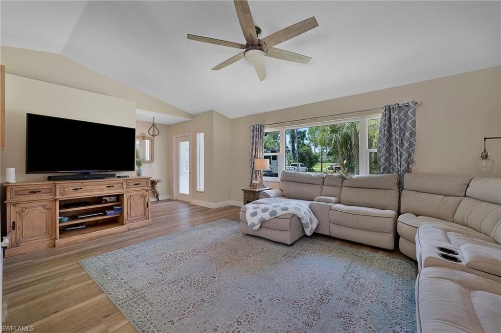 1380 39th St SW, Naples, FL 34117-4