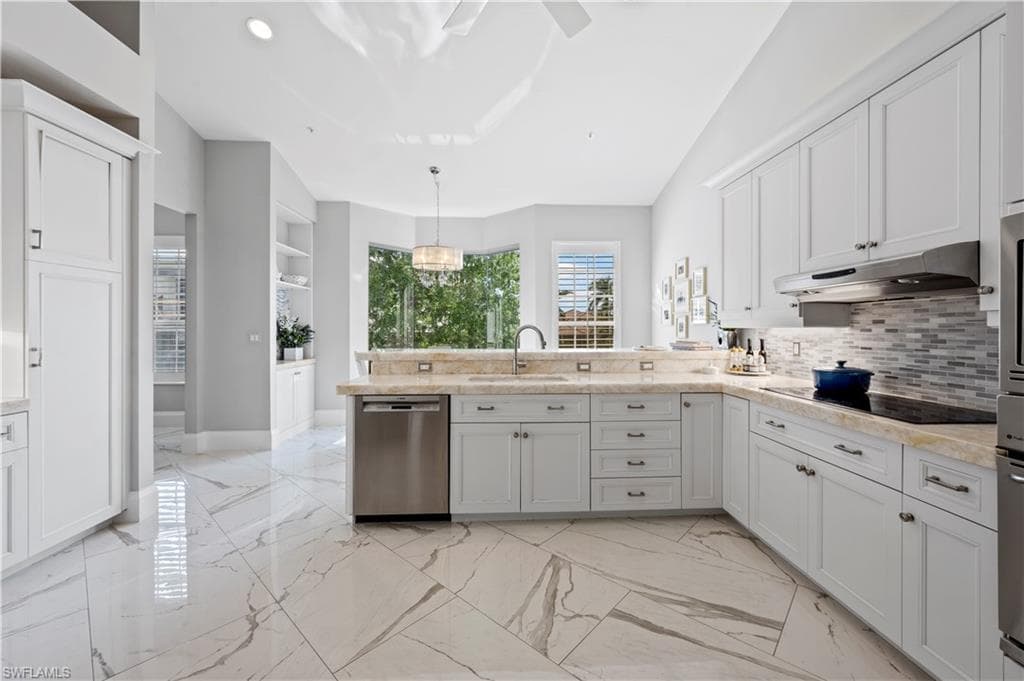 167 Colonade Cir 1203, Naples, FL 34103-12