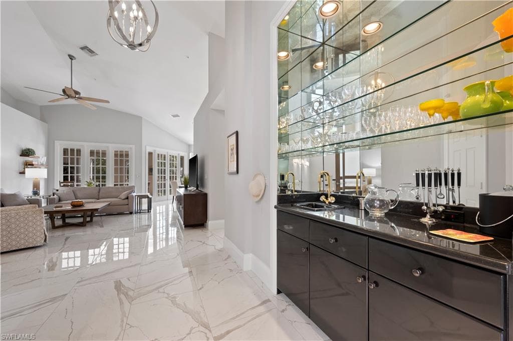 167 Colonade Cir 1203, Naples, FL 34103-7