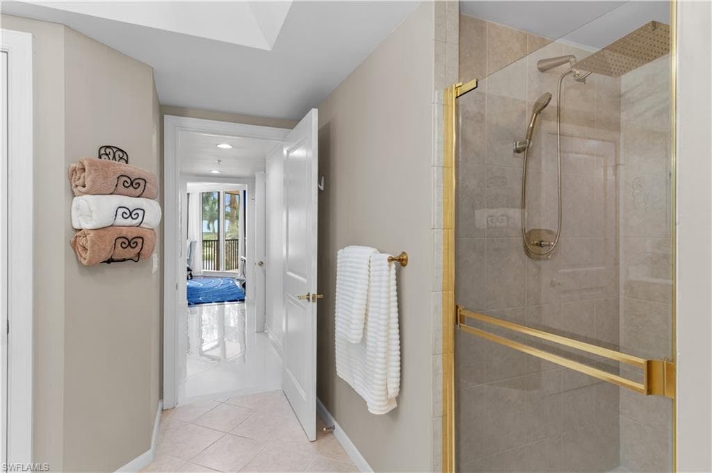 1060 Borghese Ln 204, Naples, FL 34114-21
