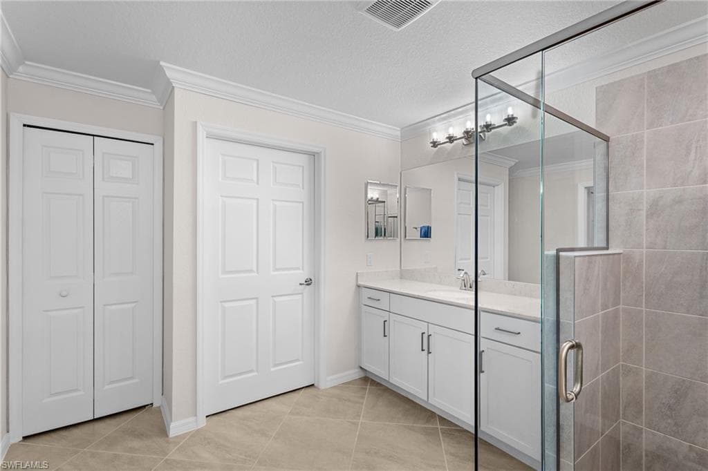 2357 Anguilla Dr 102, Naples, FL 34120-17