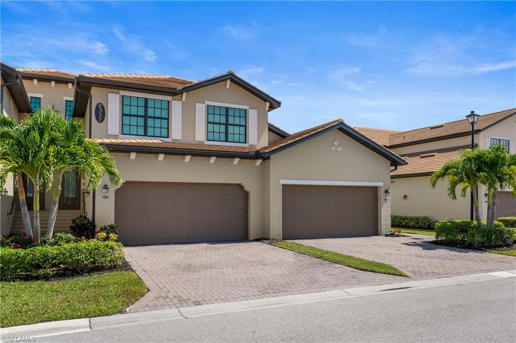 2357 Anguilla Dr 102, Naples, FL 34120-26