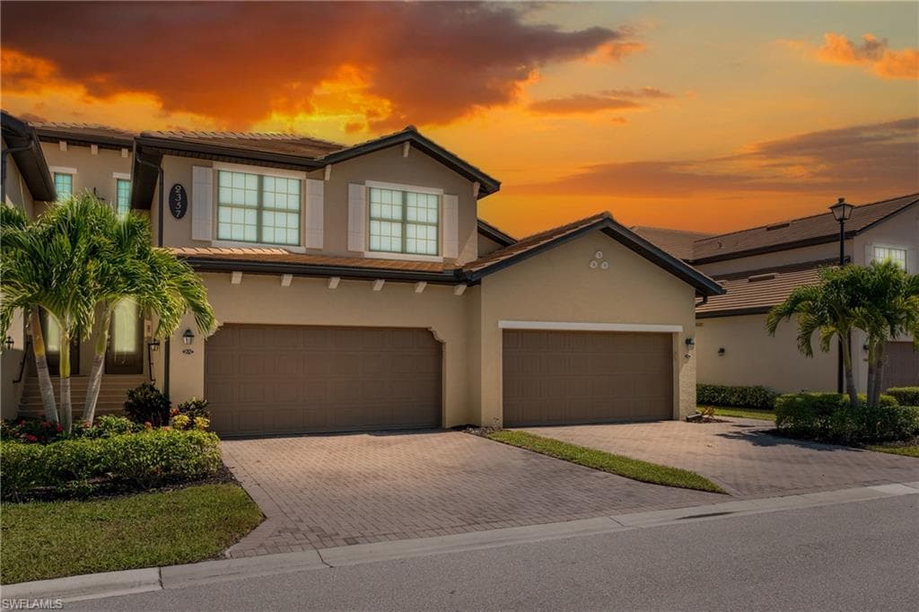 2357 Anguilla Dr 102, Naples, FL 34120-28