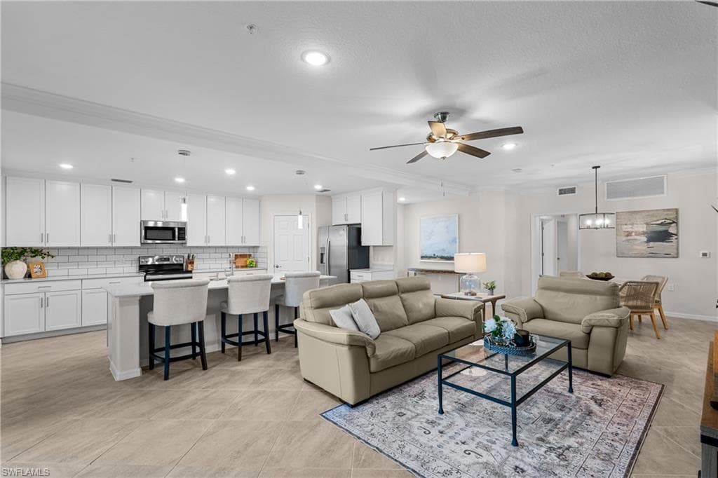 2357 Anguilla Dr 102, Naples, FL 34120-2