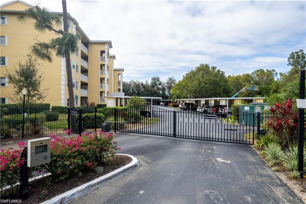 19851 Breckenridge Dr 108, Estero, FL 33928-3