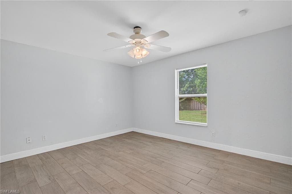 2337 51st St SW, Naples, FL 34116-15