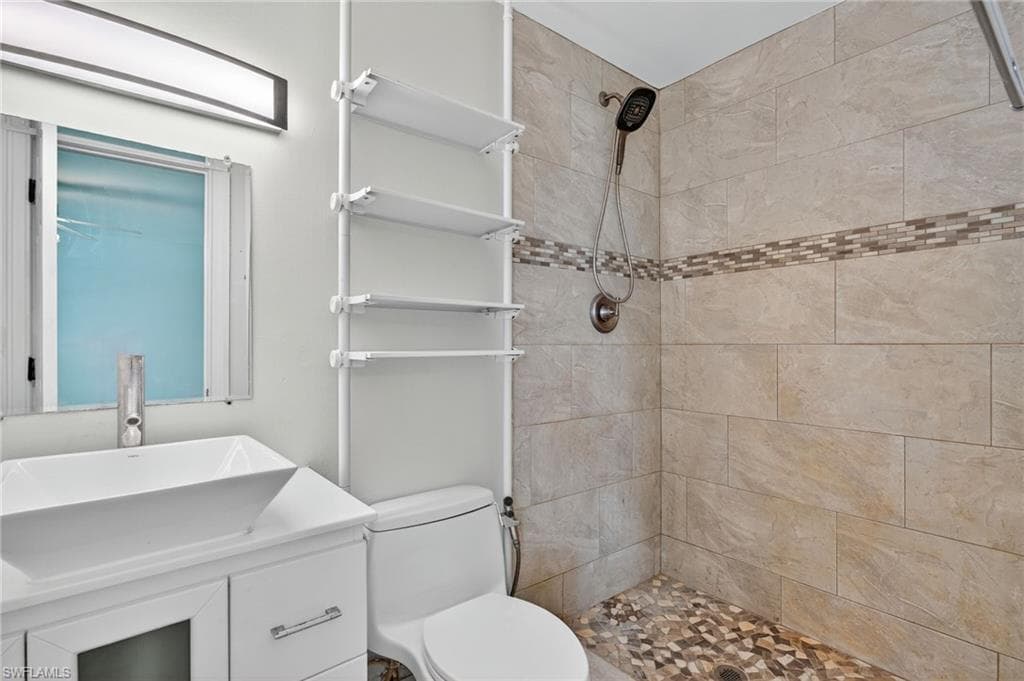 2337 51st St SW, Naples, FL 34116-16