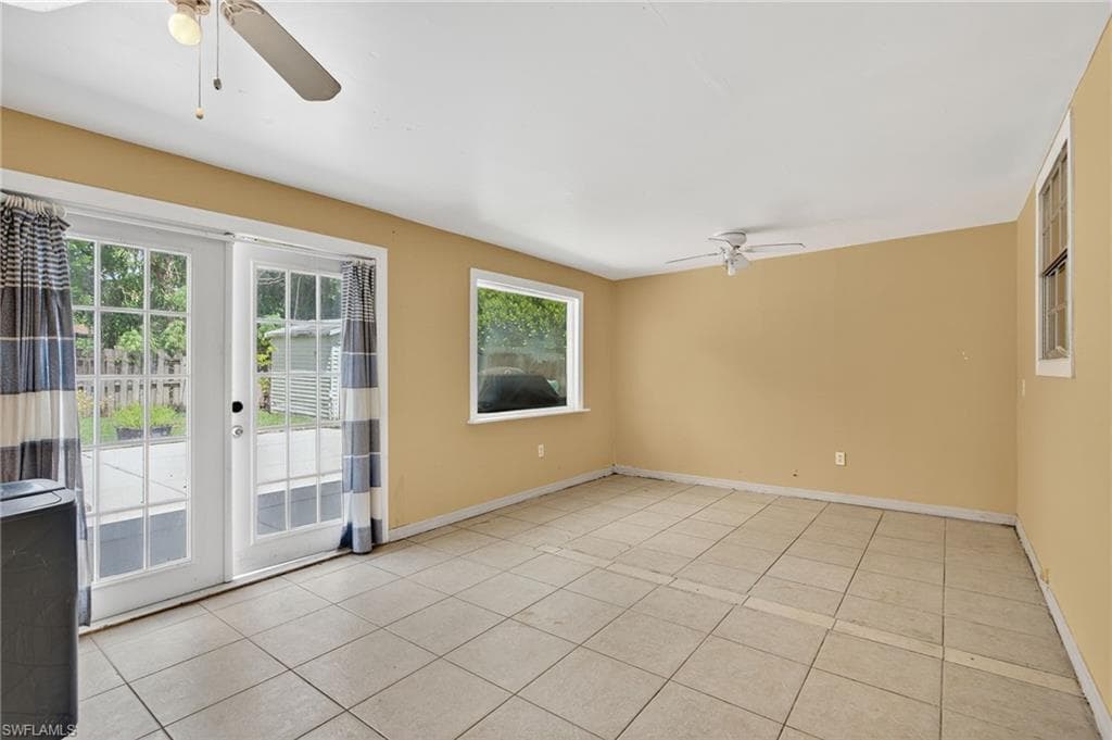 2337 51st St SW, Naples, FL 34116-20