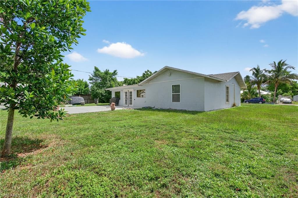2337 51st St SW, Naples, FL 34116-24