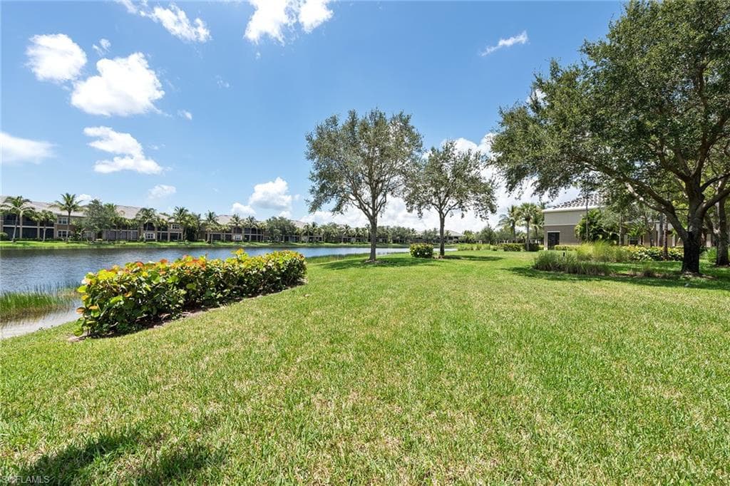 9223 Corfu Ct 104, Naples, FL 34114-29