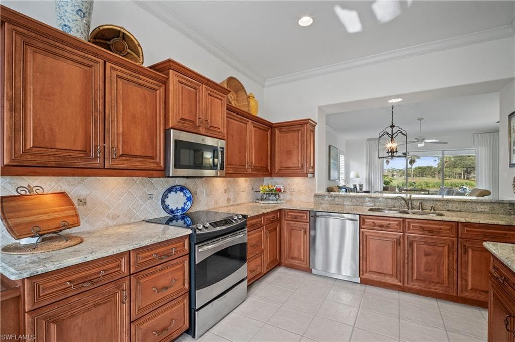 8386 Danbury Blvd, Naples, FL 34120-10