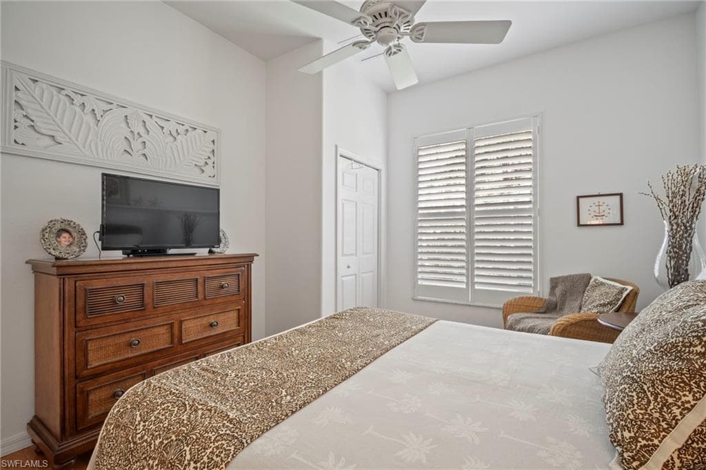 8386 Danbury Blvd, Naples, FL 34120-29