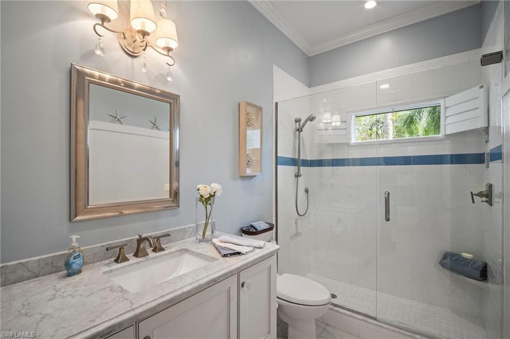 8386 Danbury Blvd, Naples, FL 34120-30